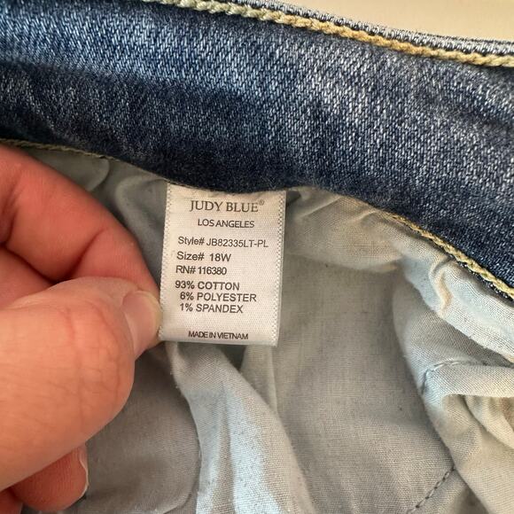 Judy Blue I’ll Be There For You Boyfriend Jeans Size 18W Cuffed Light Wash - Picture 8 of 8